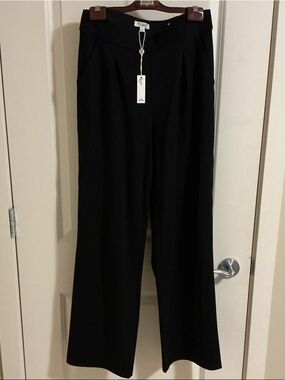Women’s Max Studio pull on Black Wide-Leg pleated Pants